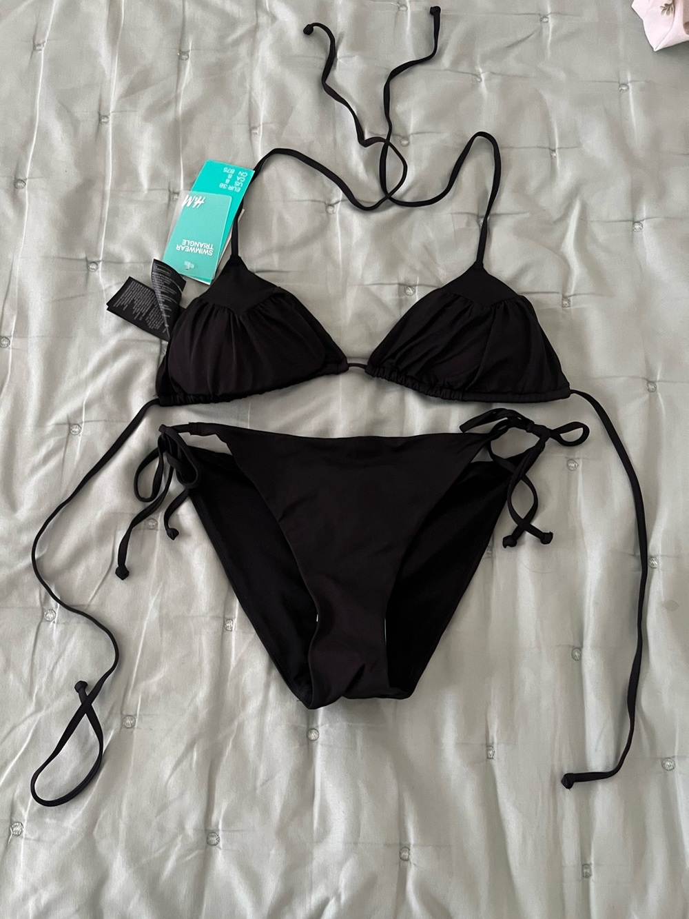 H&M Black Tie-Side Triangle Bikini Set